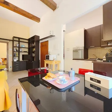 Homeby, Casa Spontini