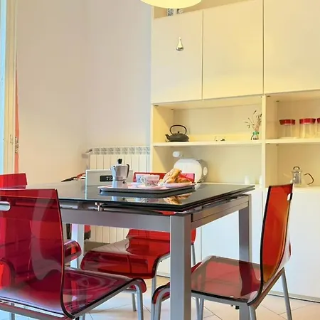 Homeby, Casa Spontini 아파트 *